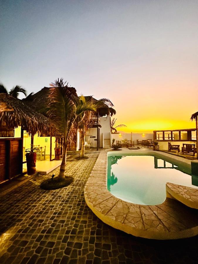 Hotel Puerto Antiguo Los Órganos Buitenkant foto