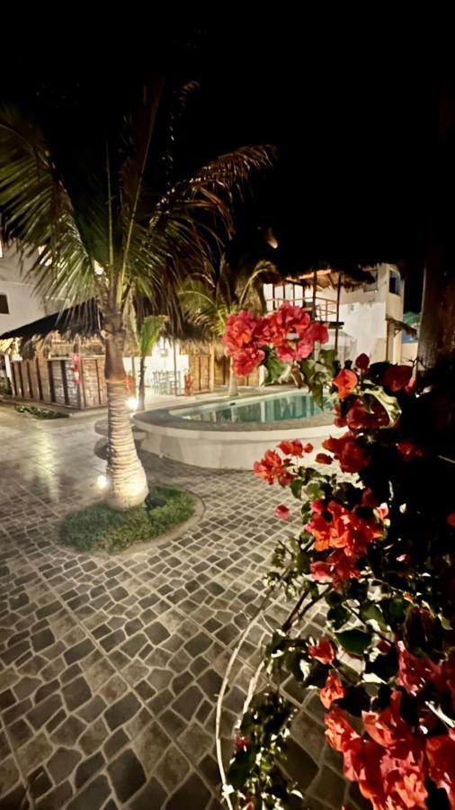 Hotel Puerto Antiguo Los Órganos Buitenkant foto