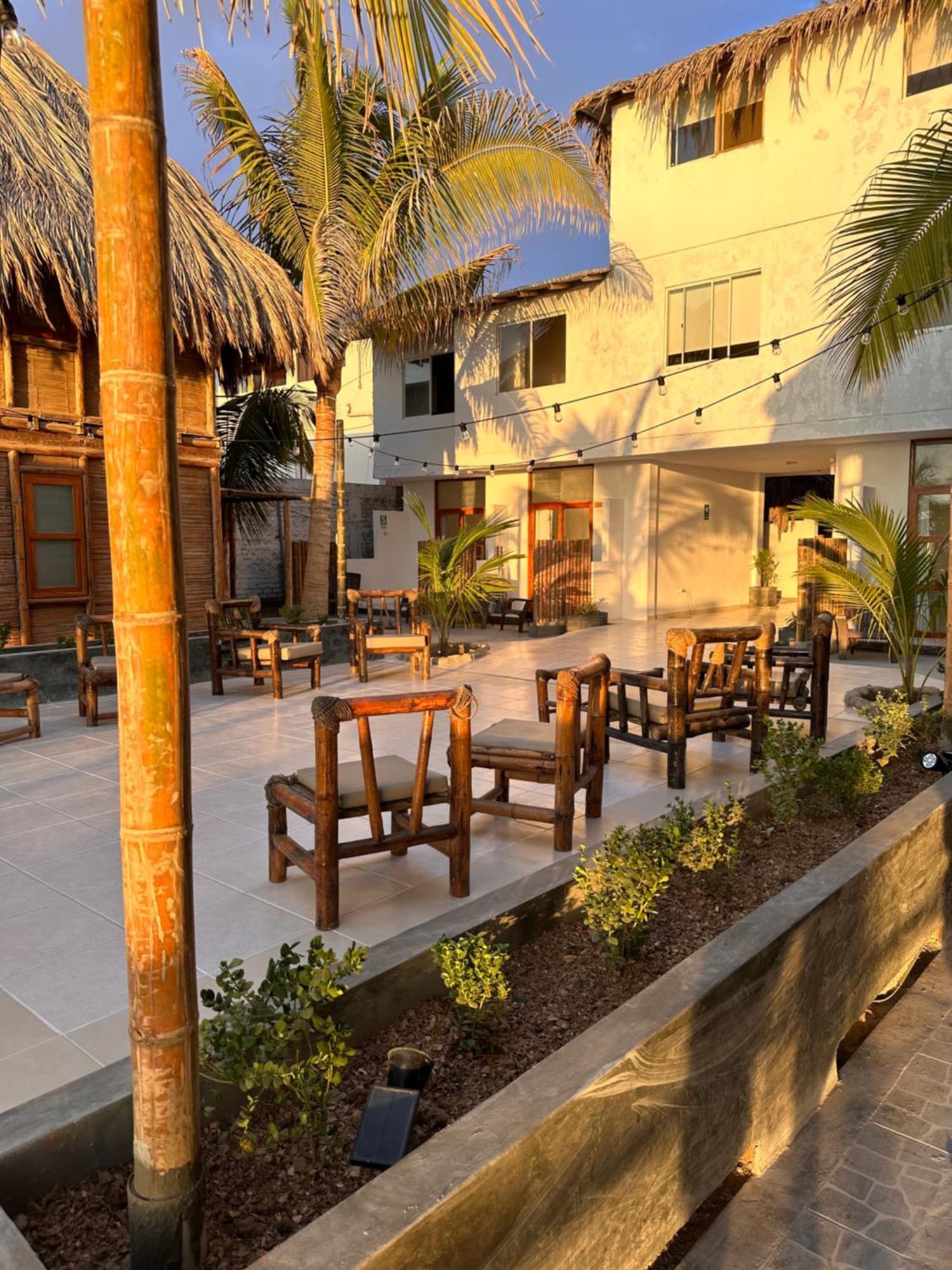 Hotel Puerto Antiguo Los Órganos Buitenkant foto