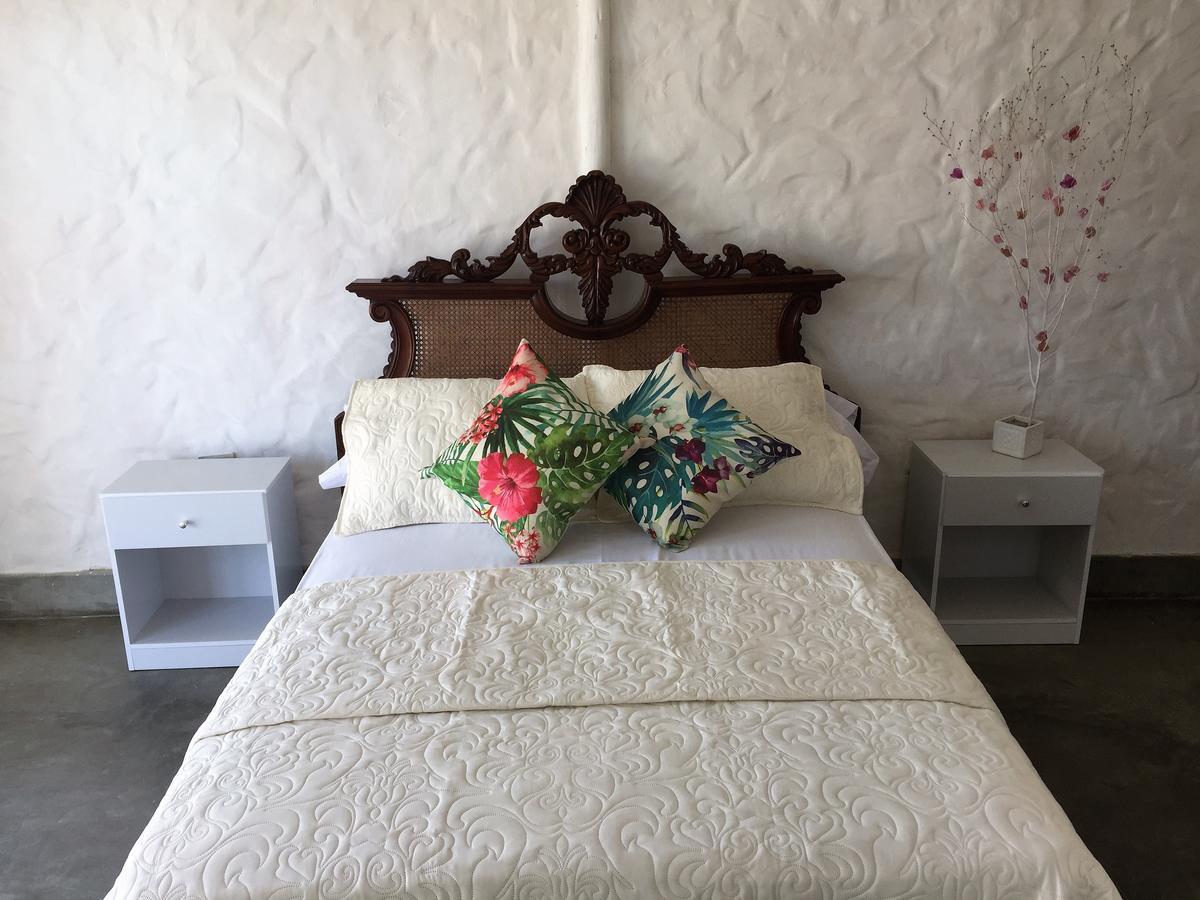 Hotel Puerto Antiguo Los Órganos Buitenkant foto